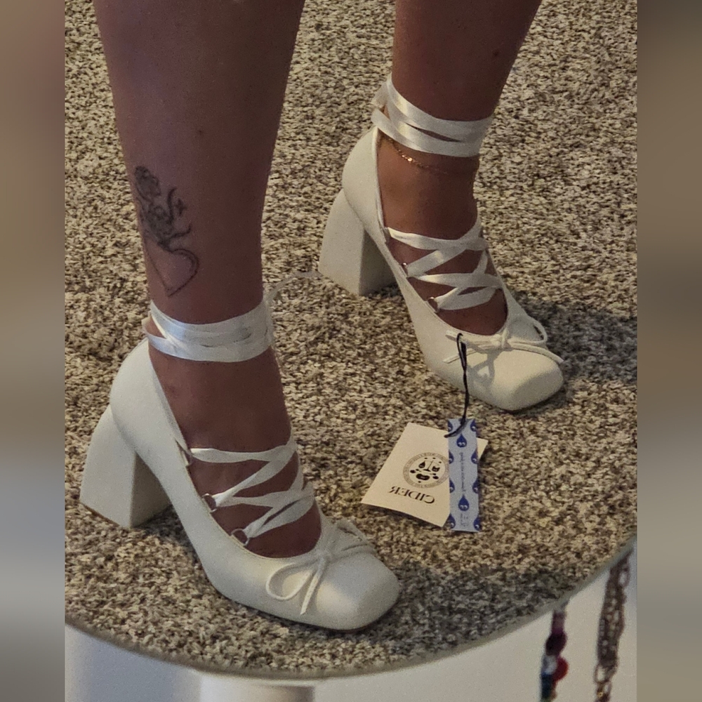 CIDER HEELS